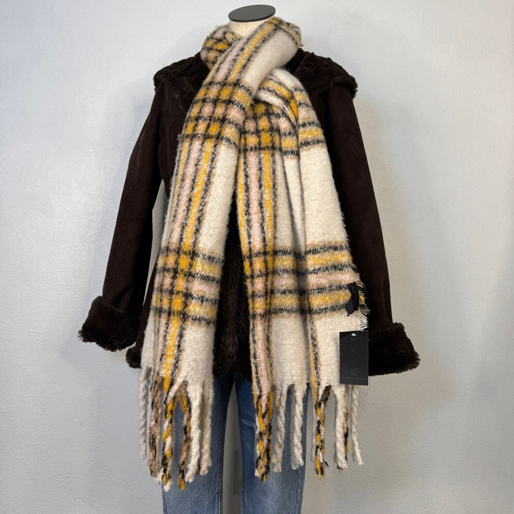 NWT Steve Madden Plaid Blanket Scarf Oversized Cozy Ivory Yellow Wrap Fringe